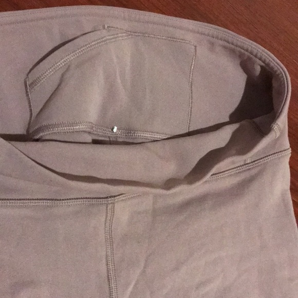 Lululemon Dusty Rose 28” Leggings with Mesh Details - Picture 7 of 7